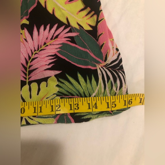 Scoop Hawaiian print shorts, XL 16-18 - Picture 8 of 11
